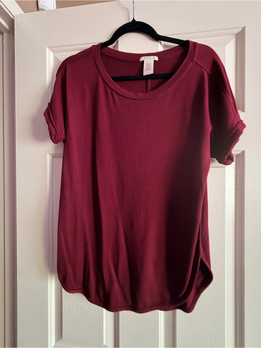 Matty M Short Sleeve Crewneck Tee in Burgundy Wine